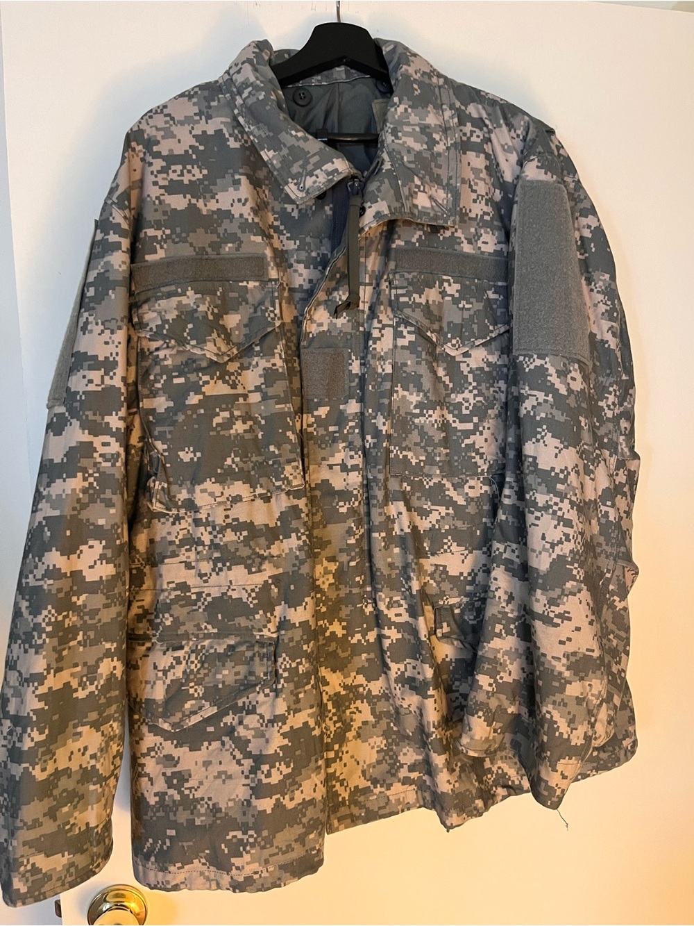 US M-65 Cold Weather
Universal Digital Camo in excellent condition